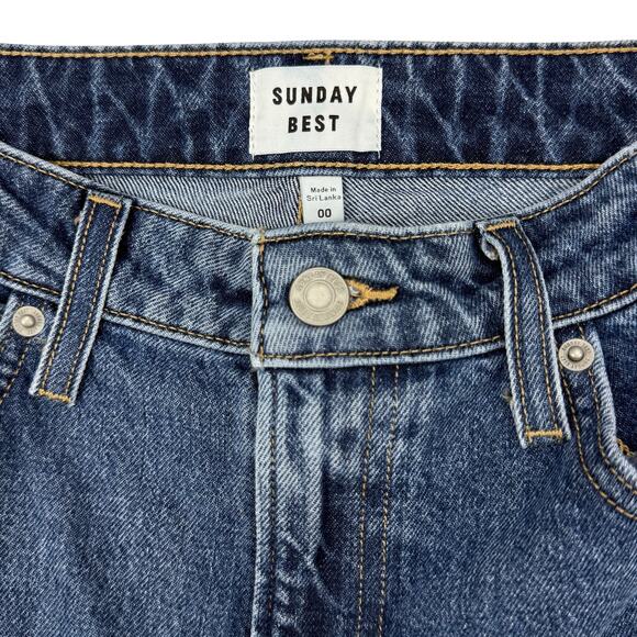 SUNDAY BEST Aritzia Zola Mom High Rise Tapered Leg Jean Size 00 - Picture 4 of 6